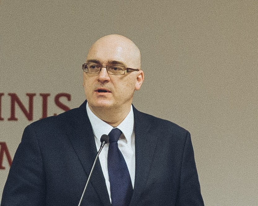 Arnas Simutis. Lietuva yra šaltojo pilietinio karo būklėje
