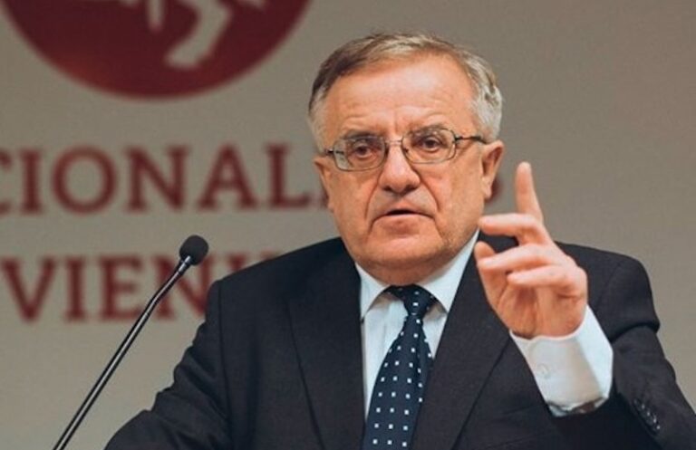 Vytautas Radžvilas. Atsakas į Valstybinės lietuvių kalbos inspekcijos viršininko puolimą būtinas