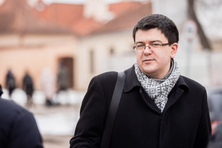 Vytautas Sinica. Numarinti referendumai