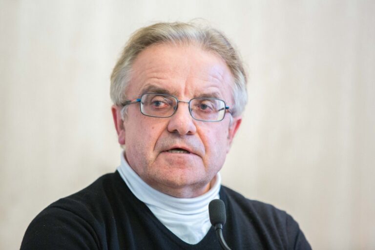 Vytautas Radžvilas. KT: nuo pokalbių su dvasiomis prie atviros diktatūros