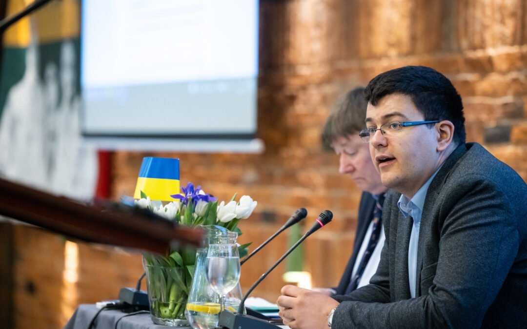 Vytautas Sinica. „Denacifikuotoja“ Makaraitytė