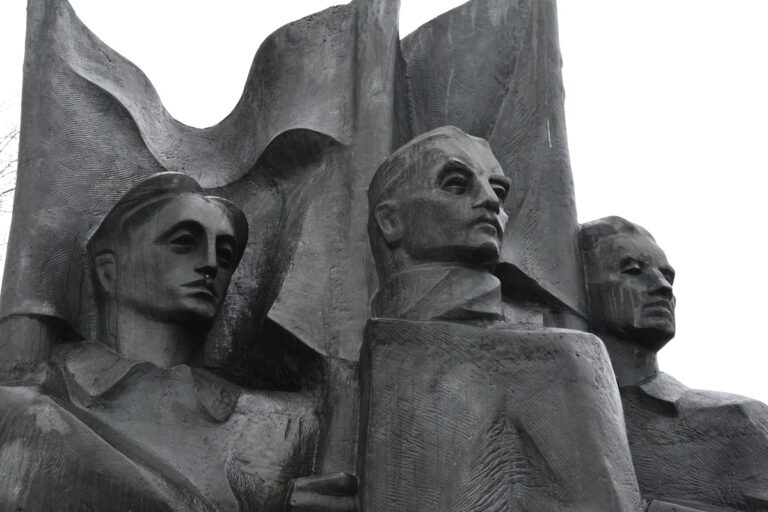 Nacionalinis susivienijimas kreipėsi dėl sovietinių „Vėliavnešių“ nukėlimo