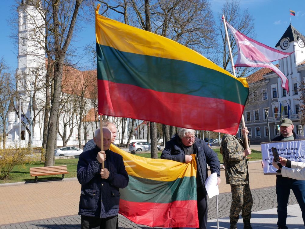 2025 04 03 Siauliai piketas del Noreikos4