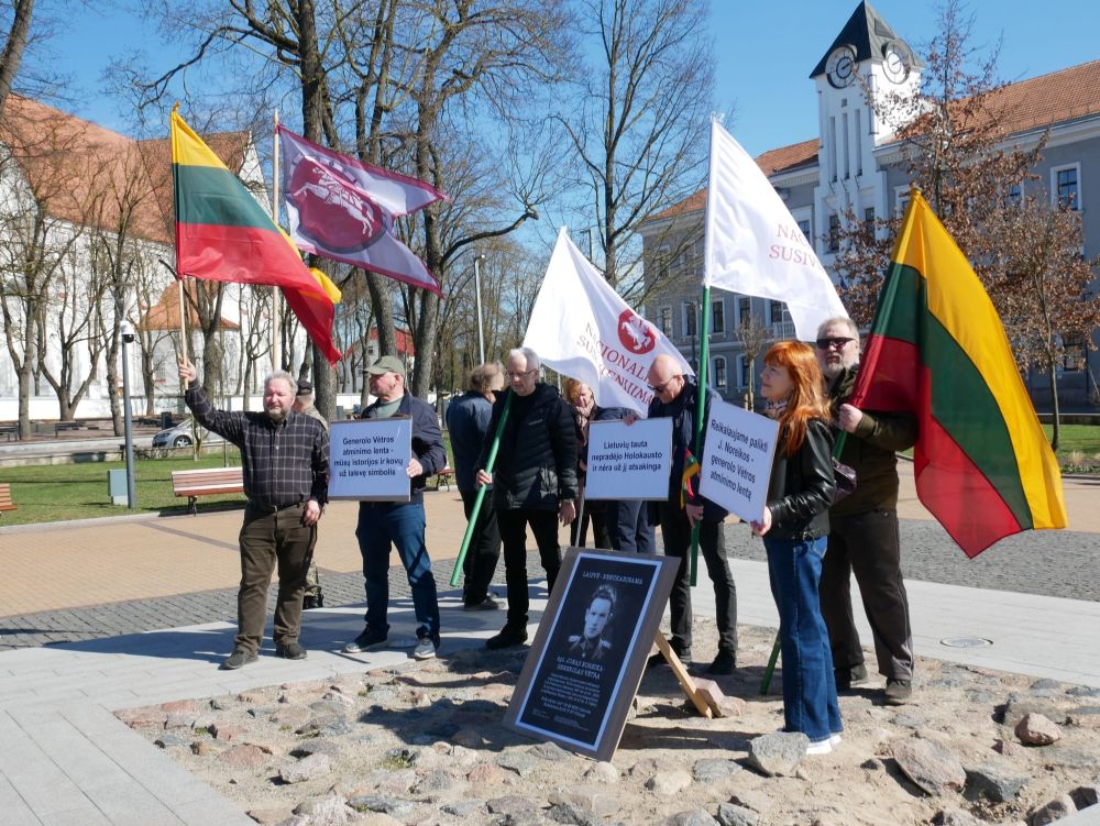 2025 04 03 Siauliai piketas del Noreikos9