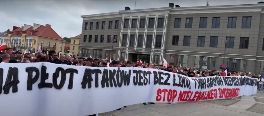 Protestai pries migracija Lenkija e1753087552696